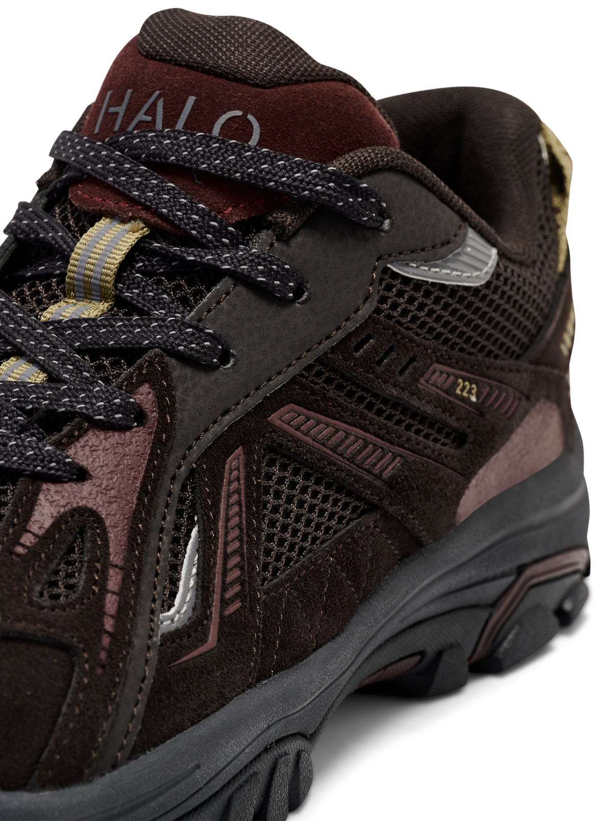 HALO DEPT. 223 SNEAKER