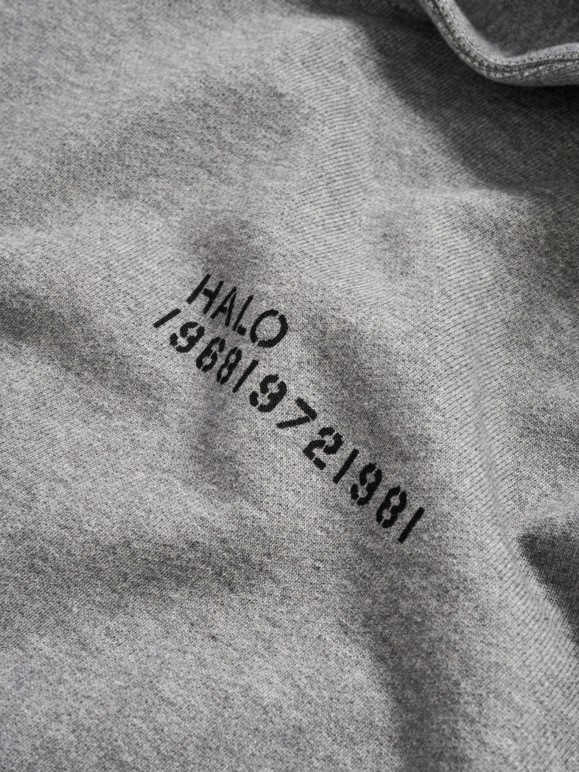 HALO ESSENTIAL HOODIE